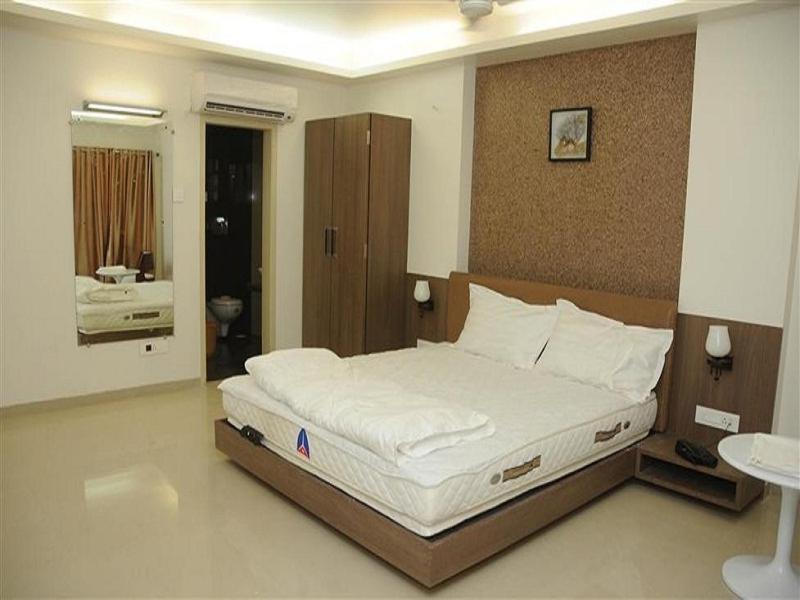 Royal Inn Ankleshwar Exterior photo