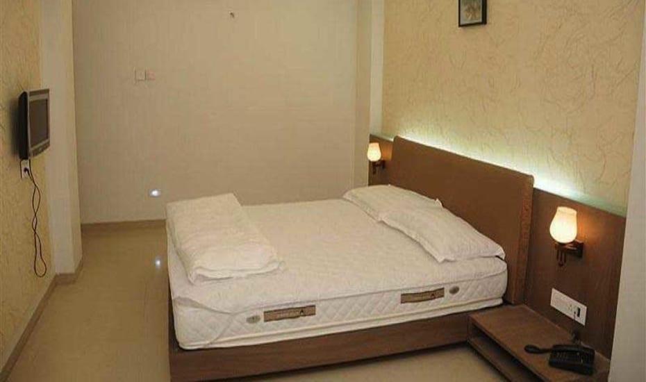 Royal Inn Ankleshwar Exterior photo