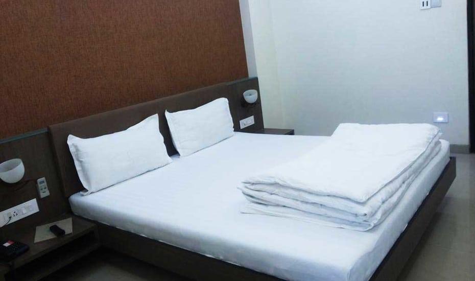 Royal Inn Ankleshwar Exterior photo